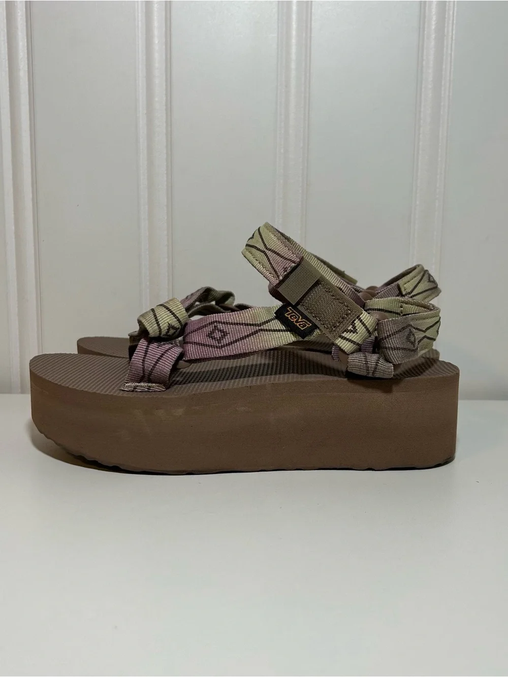 Teva flatform Women’s Platform Sandal - Pink and Brown Straps